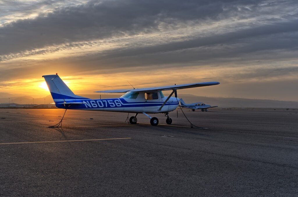 Cessna 150 single-engine trainer airplane short-field landing