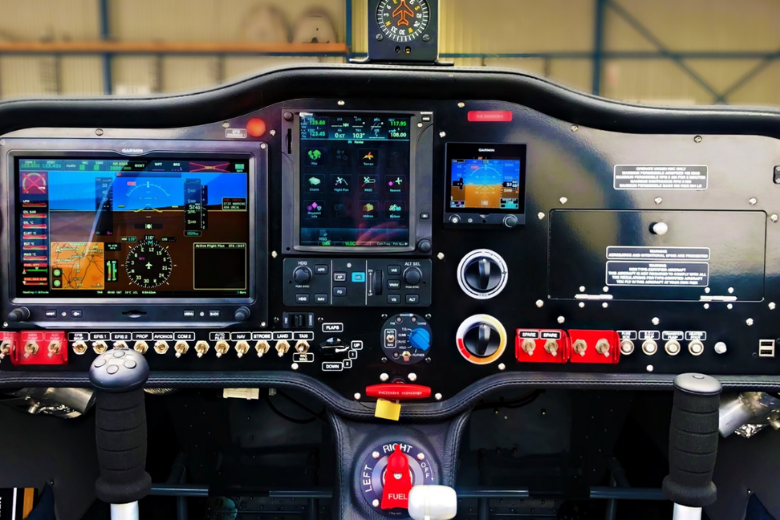 Powerful Avionics of Sling aircraft